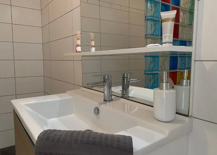 La Maison Thermale - 100m2 - Proche Centre - Garage Дом отдыха Виши