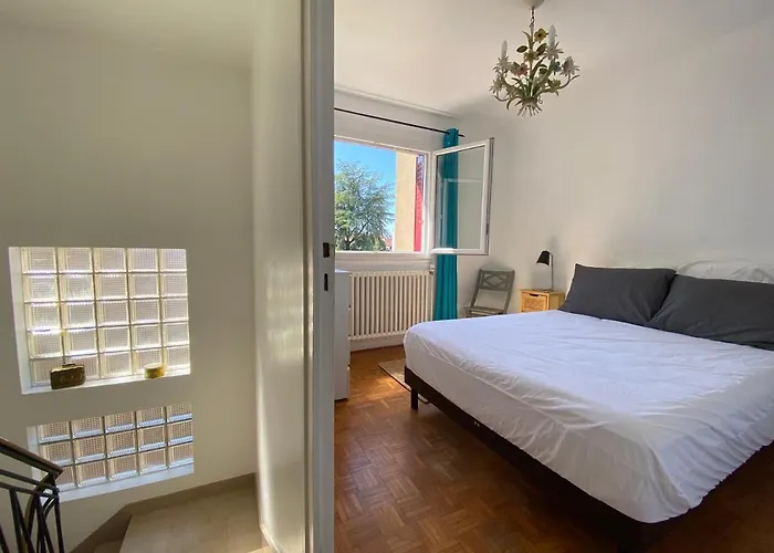 La Maison Thermale - 100m2 - Proche Centre - Garage *